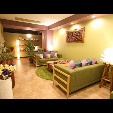 北浜で肩こりの方にオススメのアロマリンパマッサージ晴れ古都　北浜店